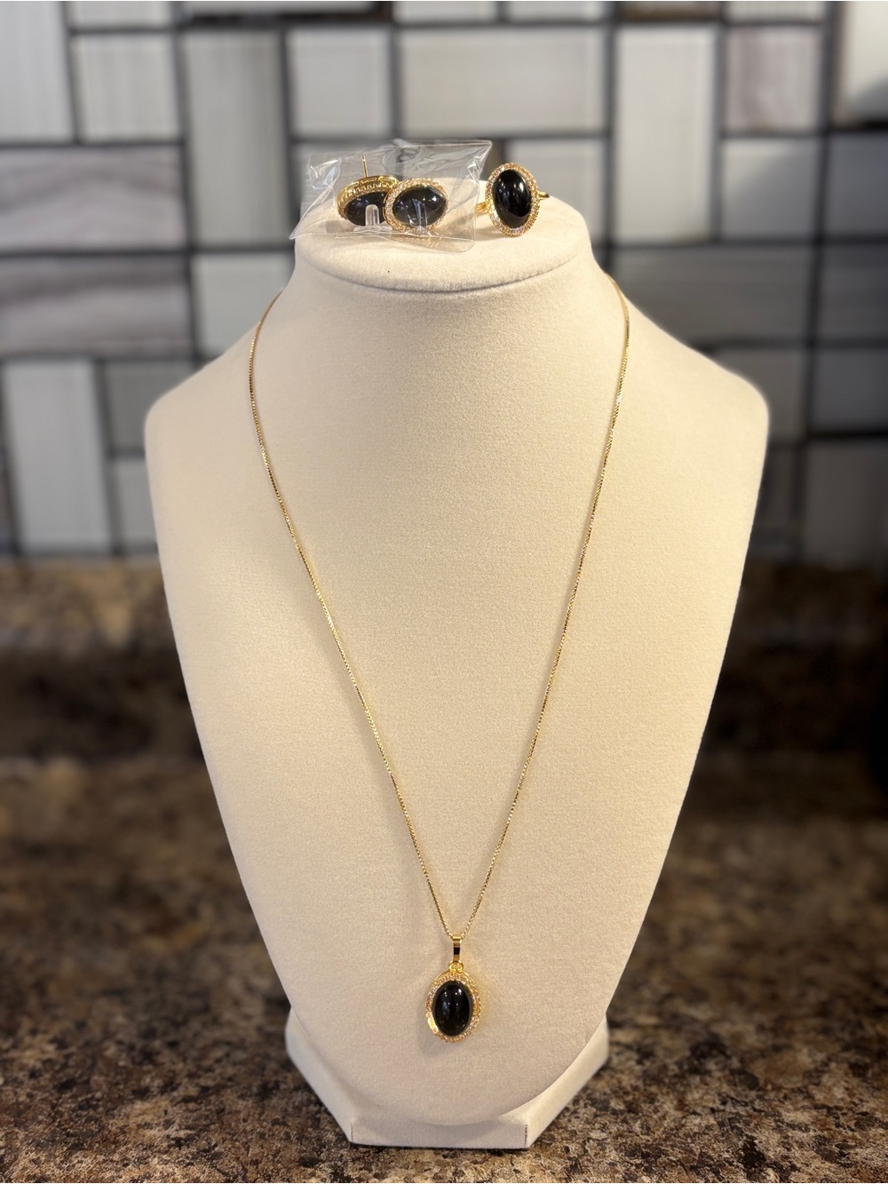 Color changes GOLD plated necklace set